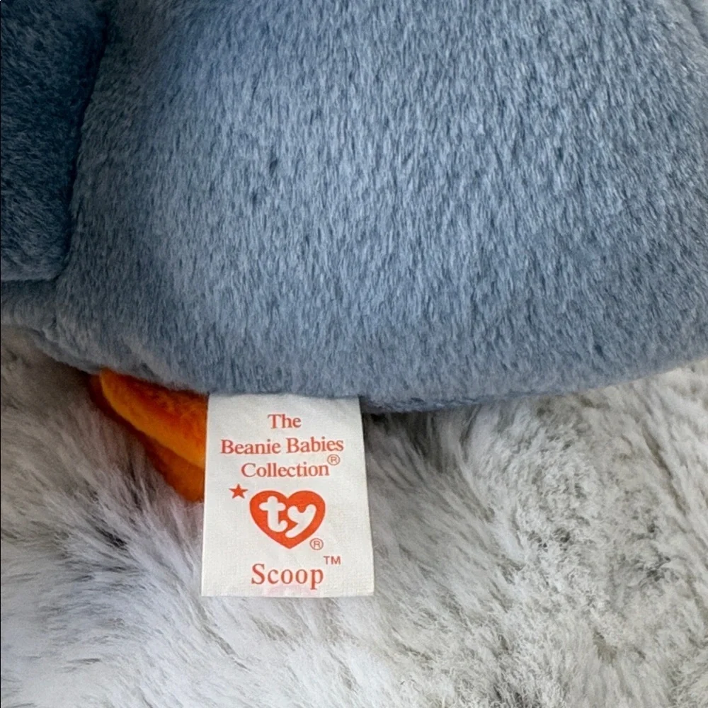 Ty Original Beanie Baby Scoop the Pelican. 1996